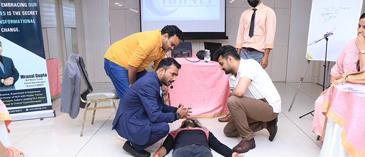 Hypnosis_training_&certification